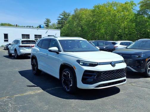 Opal White Pearl 2026 Volkswagen Tiguan 2.0T SEL R-Line Turbo