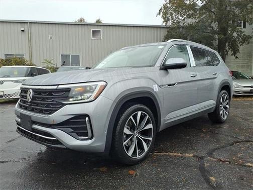 2026 Volkswagen Atlas 2.0T SEL Premium R-Line