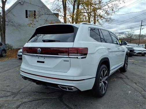 2026 Volkswagen Atlas 2.0T SEL Premium R-Line