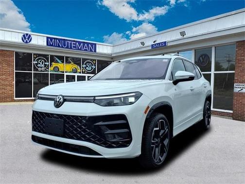 2026 Volkswagen Tiguan 2.0T SEL R-Line