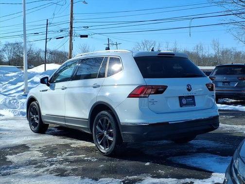 2022 Volkswagen Tiguan 2.0T SE