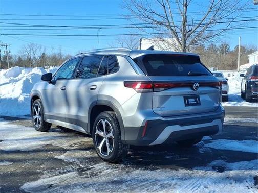 2025 Volkswagen Tiguan 2.0T SE