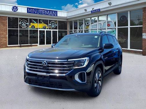 Deep Black Pearl Effect 2026 Volkswagen Atlas 2.0T SE W/TECHNOLOGY