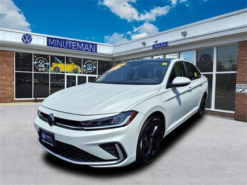 2025 Volkswagen Jetta 1.5T SE
