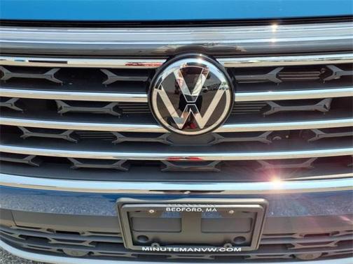 2025 Volkswagen Atlas 2.0T SE