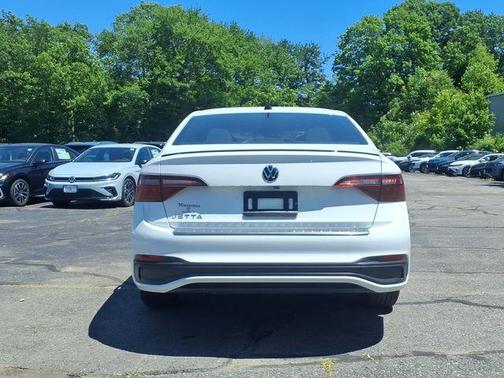 Pure White 2023 Volkswagen Jetta 1.5T Sport