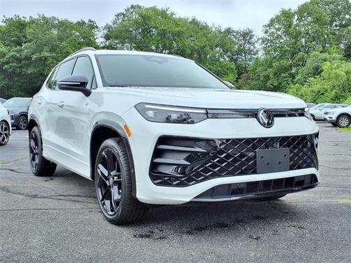 2025 Volkswagen Tiguan 2.0T SE R-Line Black