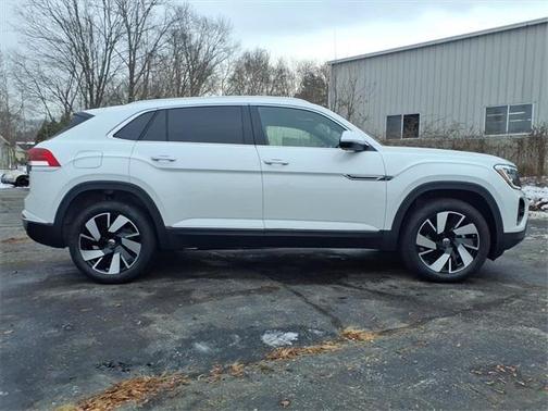 2026 Volkswagen Atlas Cross Sport 2.0T SEL