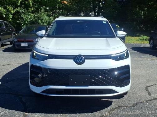 Opal White 2026 Volkswagen Tiguan 2.0T SEL R-Line Turbo 4MOTION
