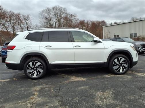 2025 Volkswagen Atlas 2.0T SEL