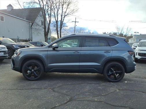Platinum Gray Metallic 2026 Volkswagen Taos 1.5T SEL