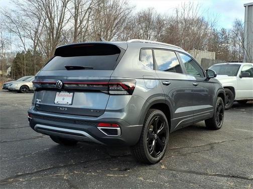 2026 Volkswagen Taos 1.5T SEL