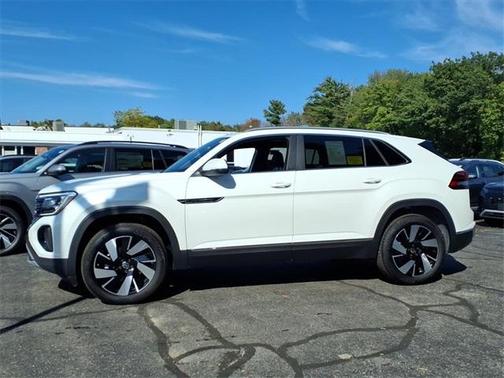 2025 Volkswagen Atlas Cross Sport 2.0T SEL