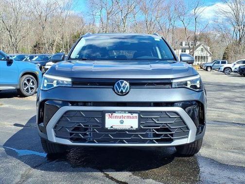 Platinum Gray Metallic 2026 Volkswagen Taos 1.5T SE