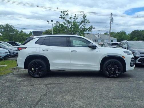 Opal White Pearl Effect 2025 Volkswagen Tiguan 2.0T SE R-Line Black
