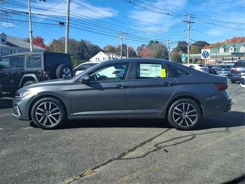 2025 Volkswagen Jetta 1.5T SE