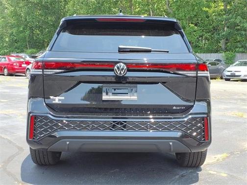 2025 Volkswagen Tiguan 2.0T SE R-Line Black