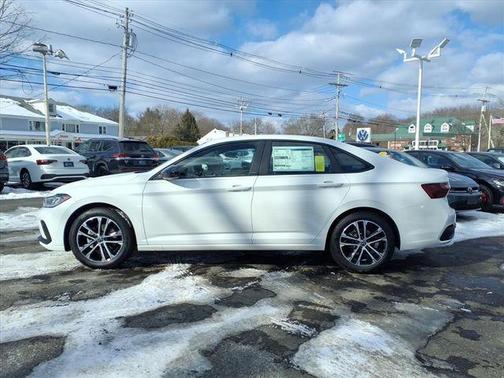 Pure White 2026 Volkswagen Jetta 1.5T Sport