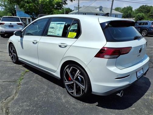2025 Volkswagen Golf GTI 2.0T SE