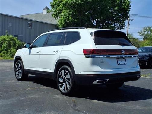 2025 Volkswagen Atlas 2.0T SE