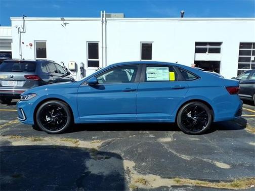 2025 Volkswagen Jetta 1.5T SE