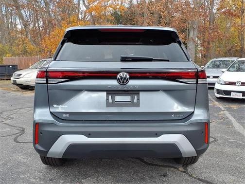 2026 Volkswagen Tiguan 2.0T SE