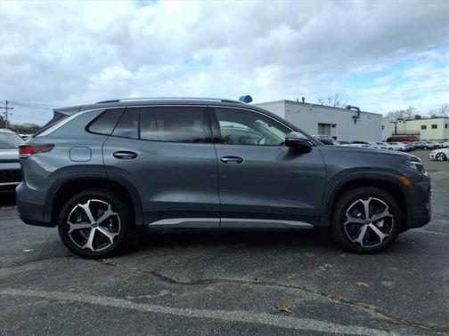 Platinum Gray Metallic 2026 Volkswagen Tiguan 2.0T SE