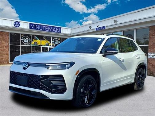 2025 Volkswagen Tiguan 2.0T SE R-Line Black