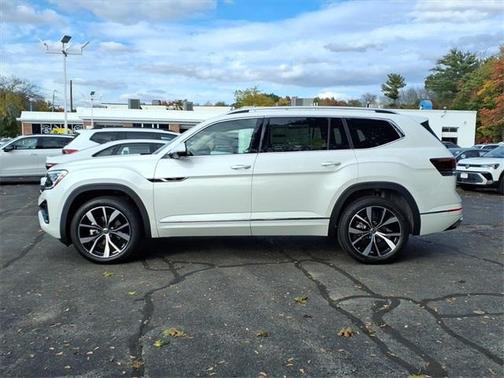2026 Volkswagen Atlas 2.0T SEL Premium R-Line