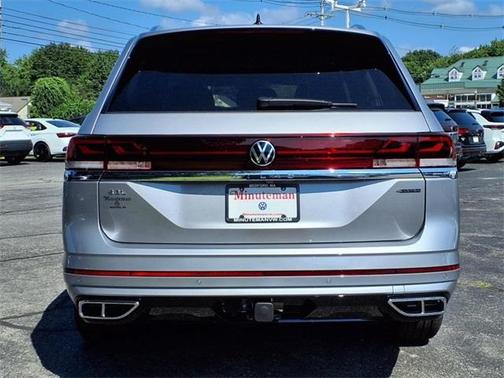 2025 Volkswagen Atlas 2.0T SEL Premium R-Line