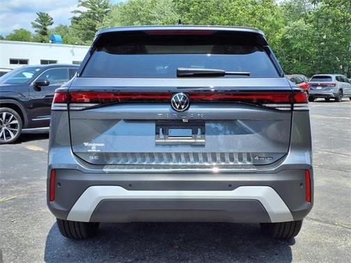 2025 Volkswagen Tiguan 2.0T SE