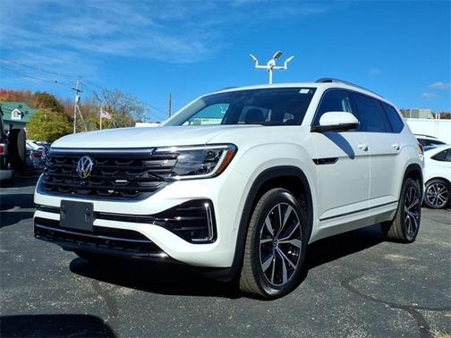 2026 Volkswagen Atlas 2.0T SEL Premium R-Line
