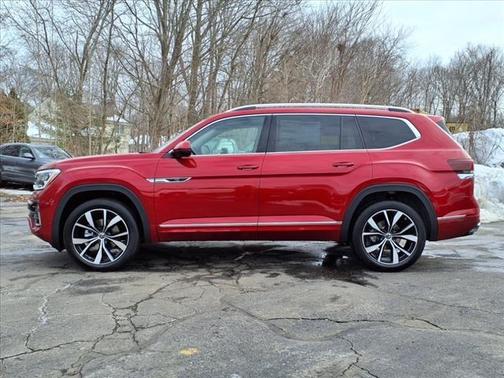2025 Volkswagen Atlas 2.0T SEL Premium R-Line