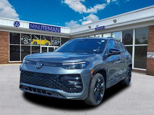 Platinum Gray Metallic 2026 Volkswagen Tiguan 2.0T SE R-Line Black