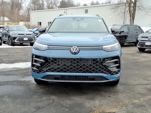 Monterey Blue Pearl 2026 Volkswagen Tiguan 2.0T SE R-Line Black