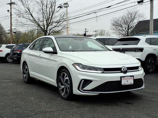 Opal White Pearl 2026 Volkswagen Jetta 1.5T SEL