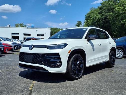 2025 Volkswagen Tiguan 2.0T SE R-Line Black
