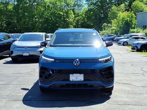 Monterey Blue Pearl 2026 Volkswagen Tiguan 2.0T SE R-Line Black