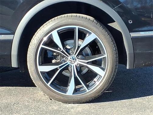 2022 Volkswagen Tiguan 2.0T SEL R-Line