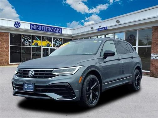 2024 Volkswagen Tiguan 2.0T SE R-Line Black