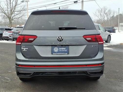 2024 Volkswagen Tiguan 2.0T SE R-Line Black