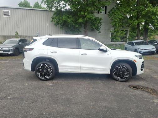 Opal White Pearl 2026 Volkswagen Tiguan 2.0T SEL R-Line Turbo