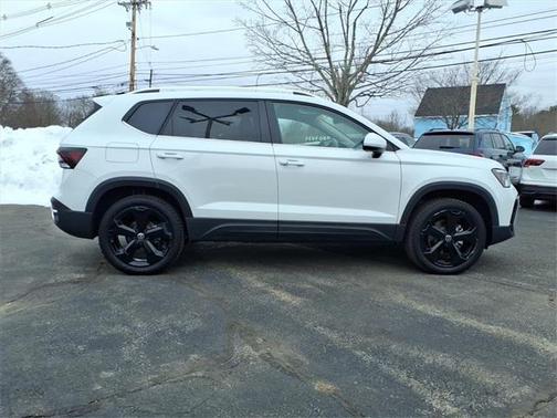 2025 Volkswagen Taos 1.5T SEL