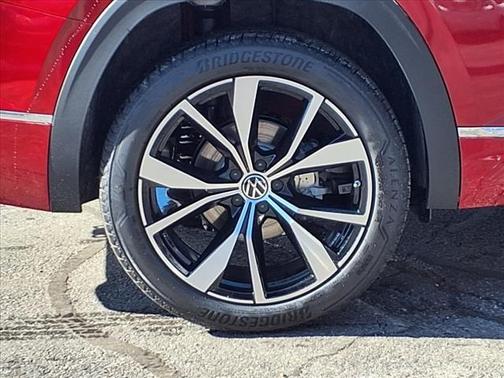 2025 Volkswagen Atlas 2.0T SEL Premium R-Line