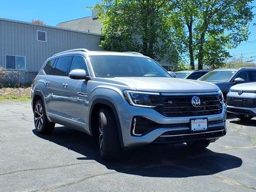 Silver Mist Metallic 2026 Volkswagen Atlas 2.0T SEL Premium R-Line