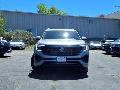 Silver Mist Metallic 2026 Volkswagen Atlas 2.0T SEL Premium R-Line