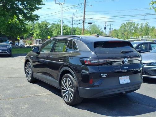 Deep Black Pearl 2026 Volkswagen ID.4 Pro