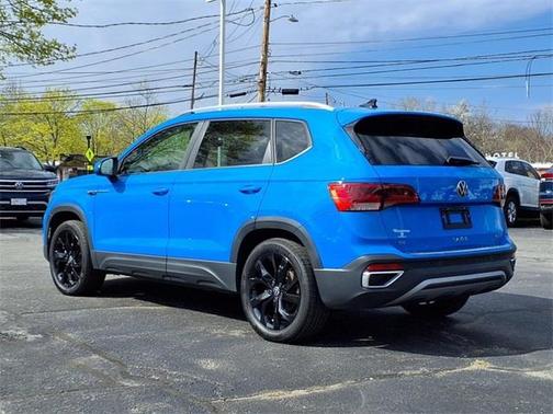 2023 Volkswagen Taos 1.5T SE