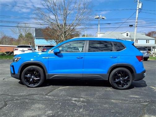 2023 Volkswagen Taos 1.5T SE