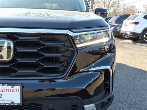 2023 Honda Pilot EX-L 8-Passenger